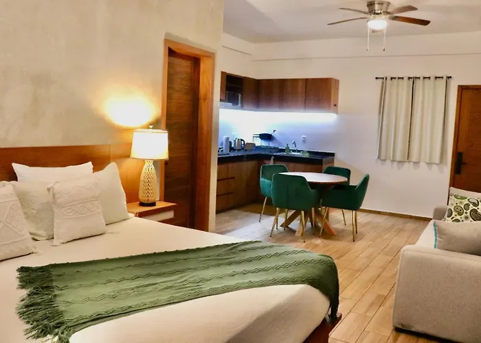 Sunset Kin Apartment